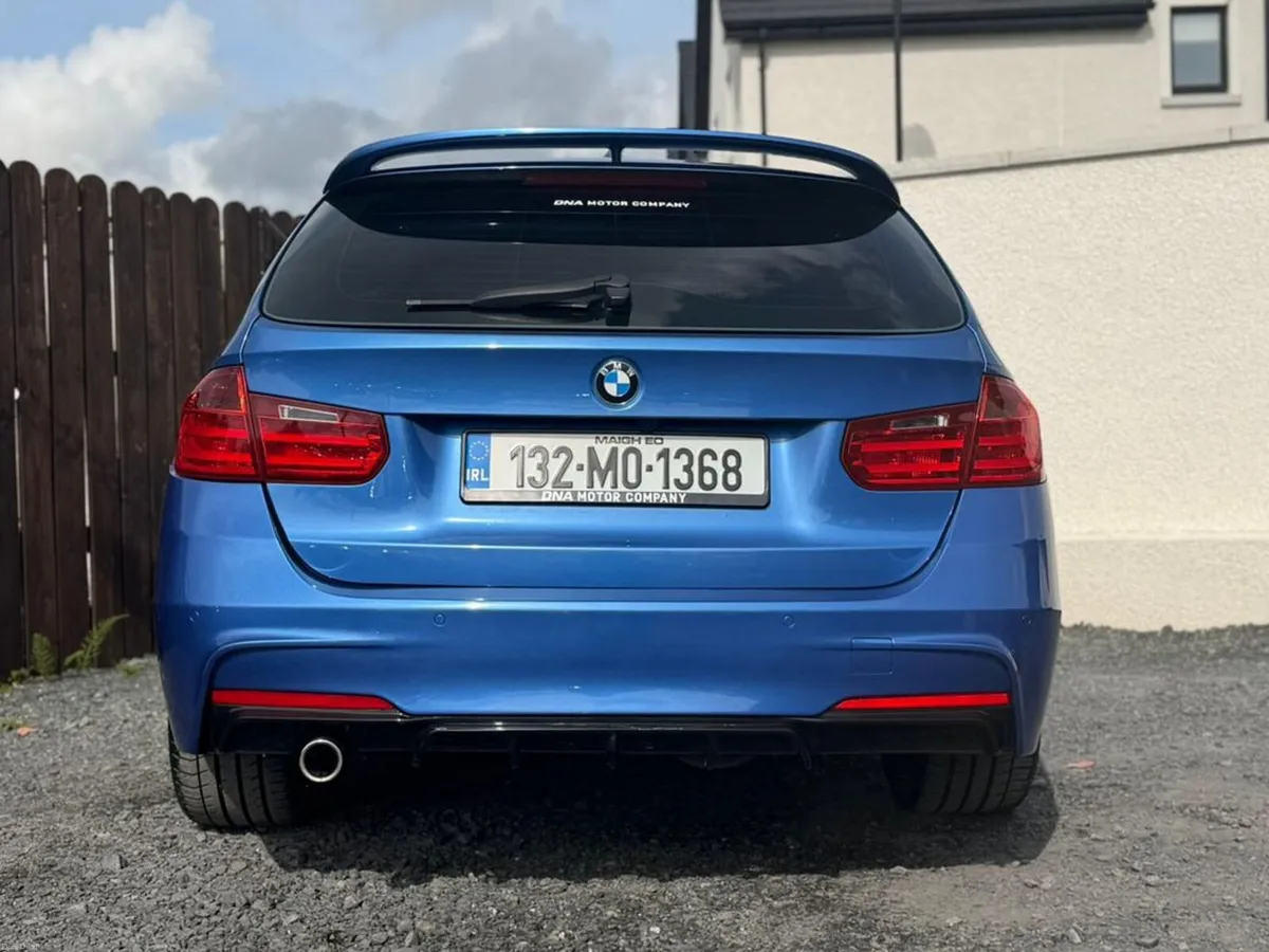 BMW 3-Series 320D MSPORT TOURING - ESTORIL BLUE - - Image 6