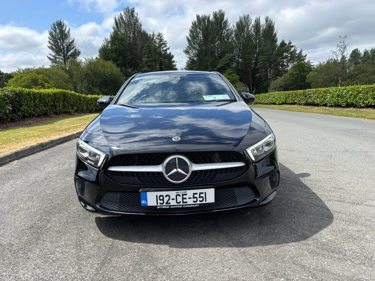 MERCEDES BENZ A180 AUTO STYLE 2019 - Image 2