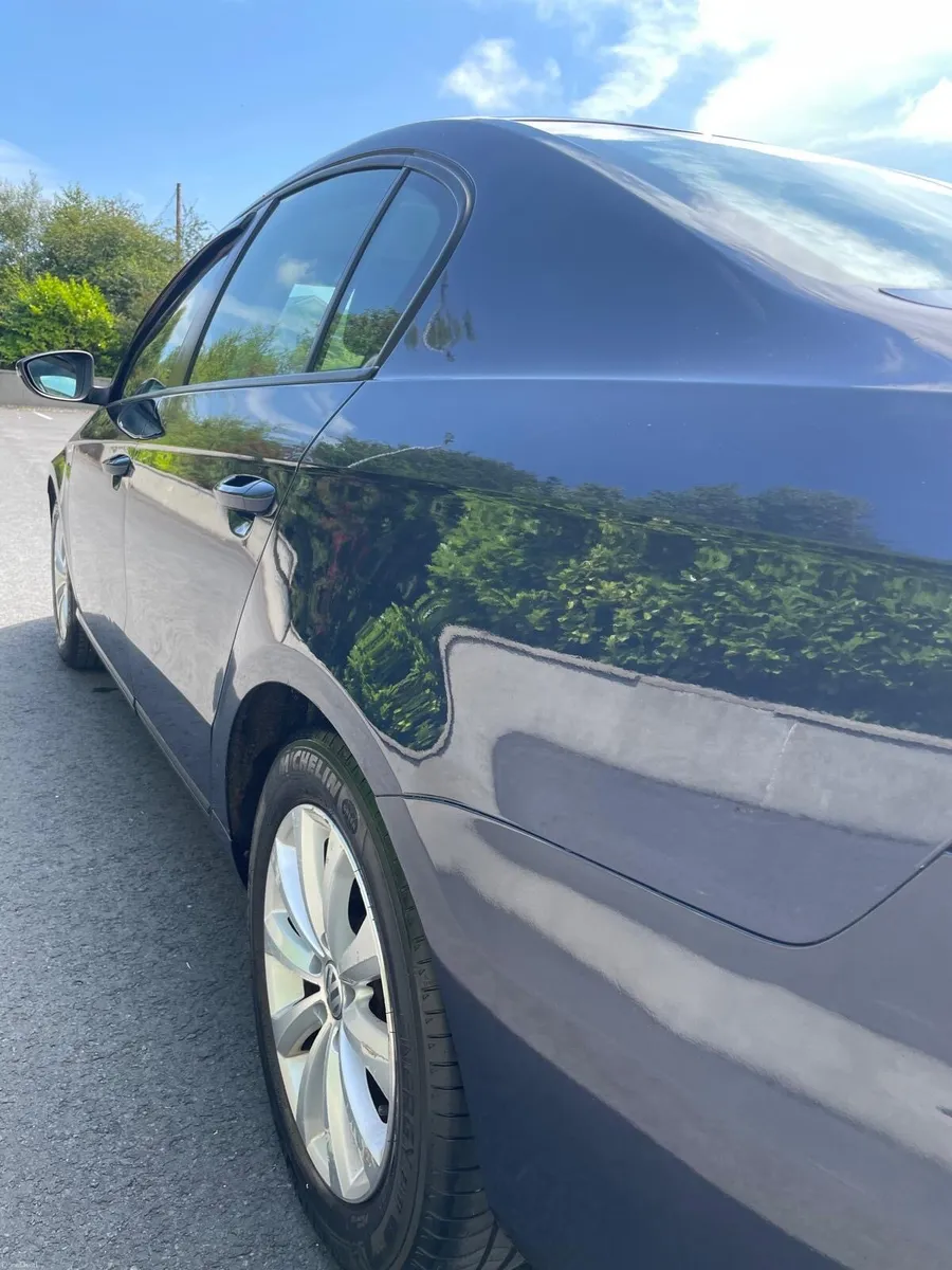 Car - Image 5