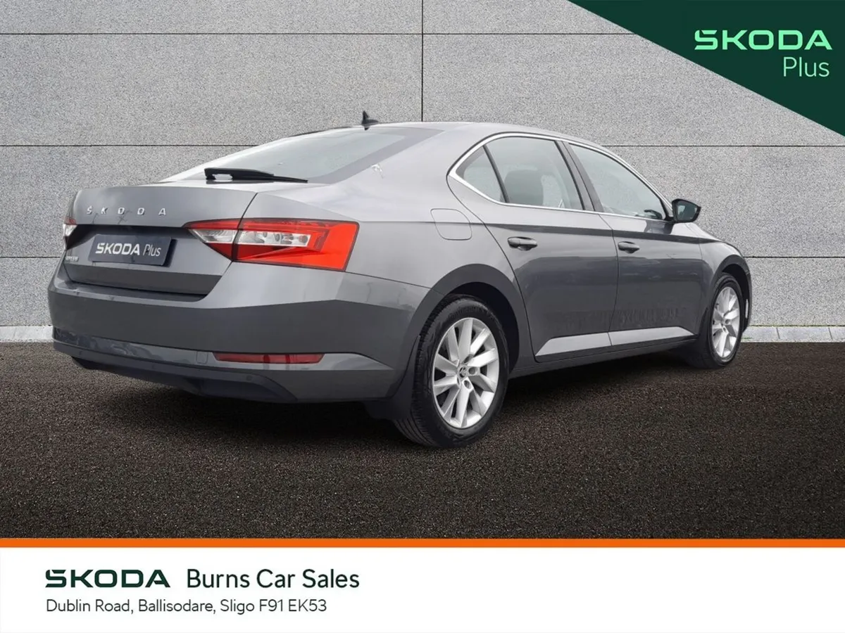 Skoda Superb SUPERB AMB 2.0TDI 150HP DSG - Image 3