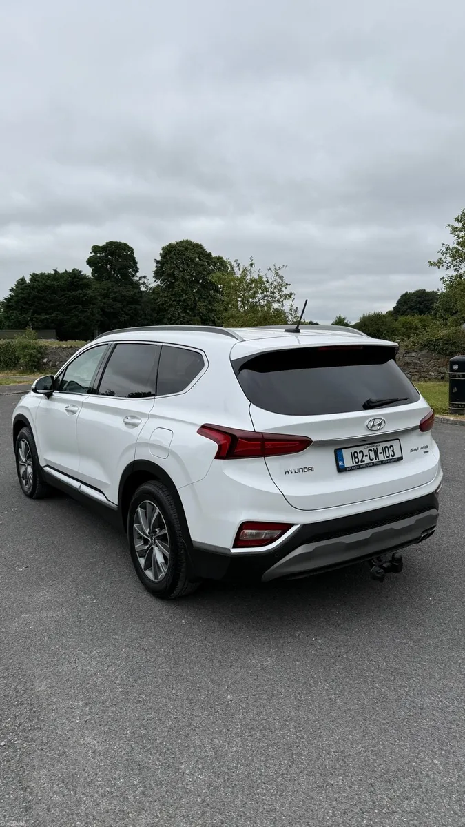 SANTA FE 4WD EXECUTIVE - Image 4