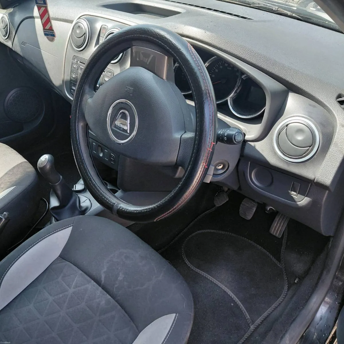 Car - Image 4