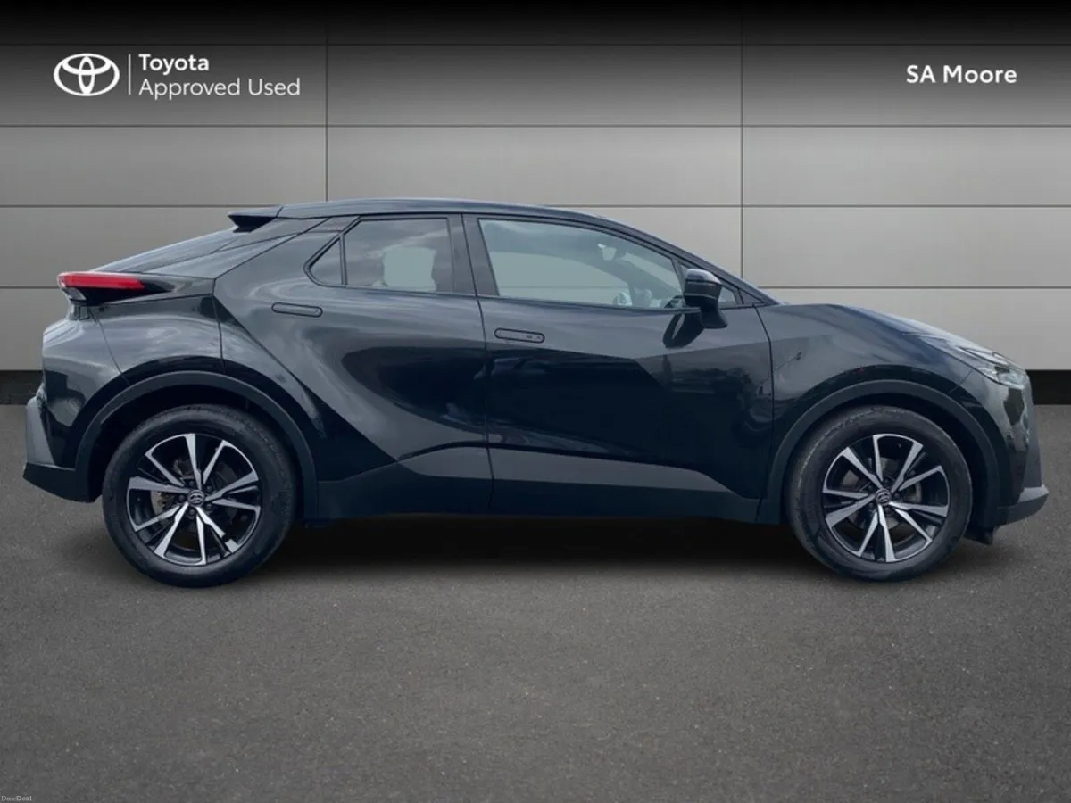 Toyota C-HR HYBRID SPORT - Image 3