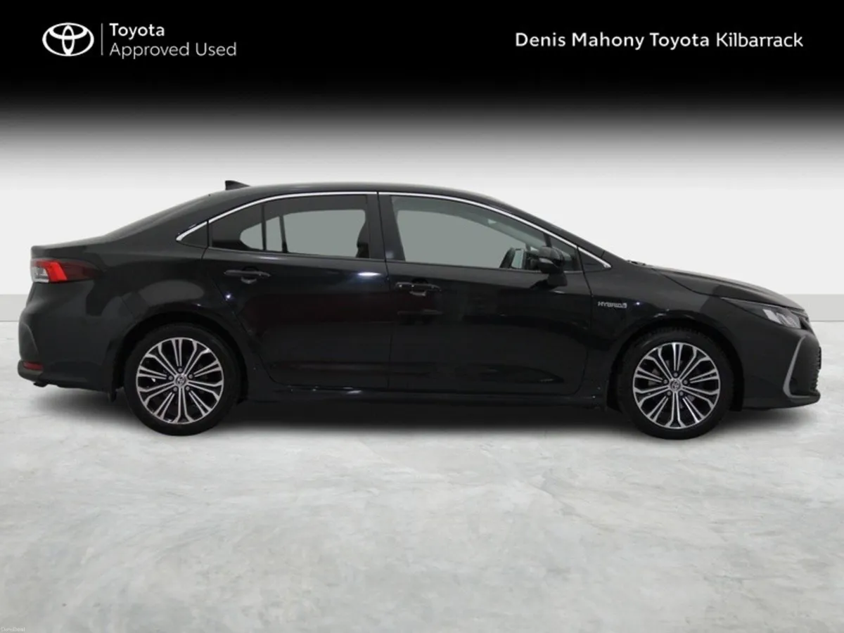 Toyota Corolla HYB LUNA SPORT - Image 3