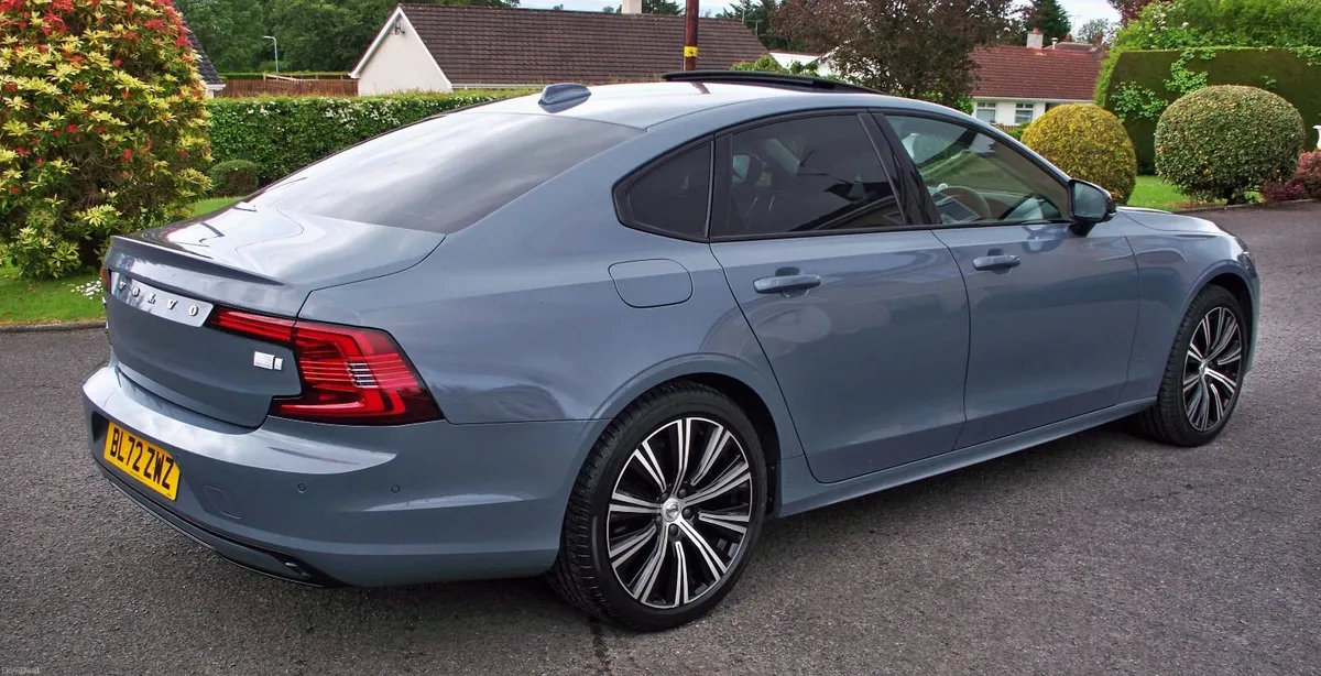 Volvo S90 2.0 T8 RC PHEV(455) Ultimate Dark AWD - Image 5