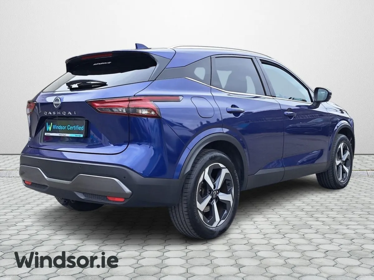 Nissan Qashqai 1.3 SV PREMIUM CVT €3000 Scrappage - Image 2