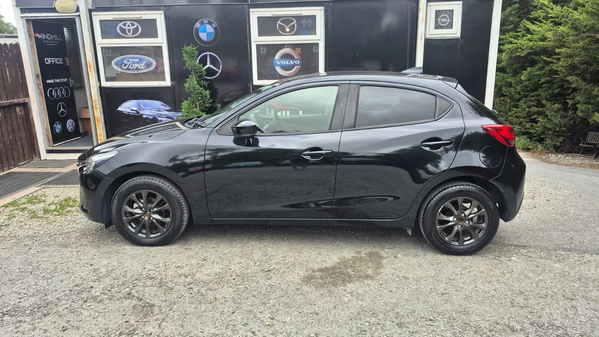 2017 Mazda Demio 1.3 Automatic - Heated seats - Image 3