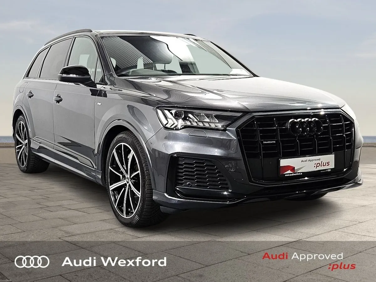 Audi Q7 55 TFSI e QUATTRO S LINE *Black Edition* € - Image 1