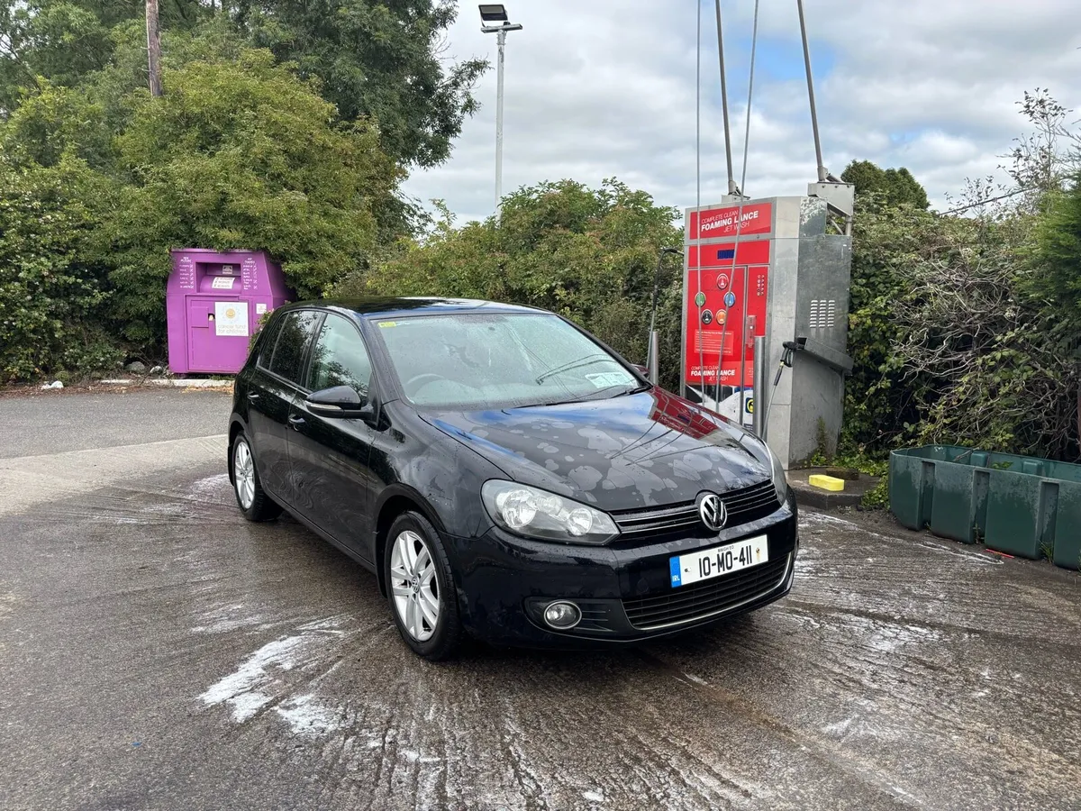 Volkswagen Golf 2010 - Image 2