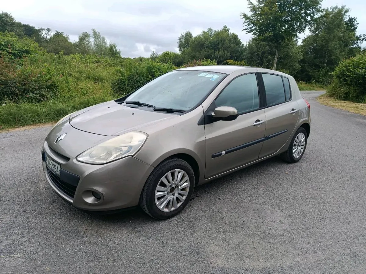 2011 Renault Clio 1.1 Petrol NCT 10/26 - Image 1