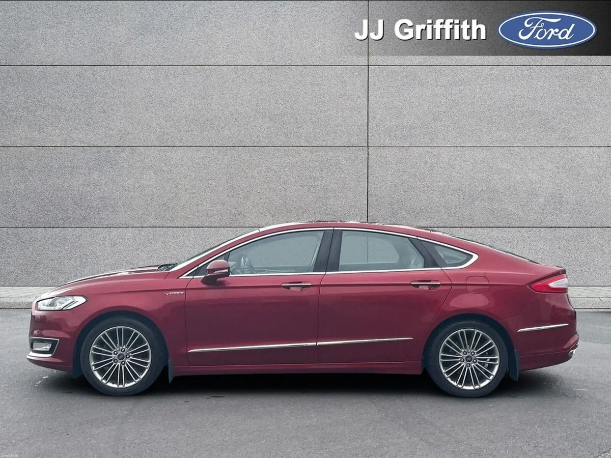 Ford Mondeo 2.0 TDCi 150PS Vignale FWD - Image 3