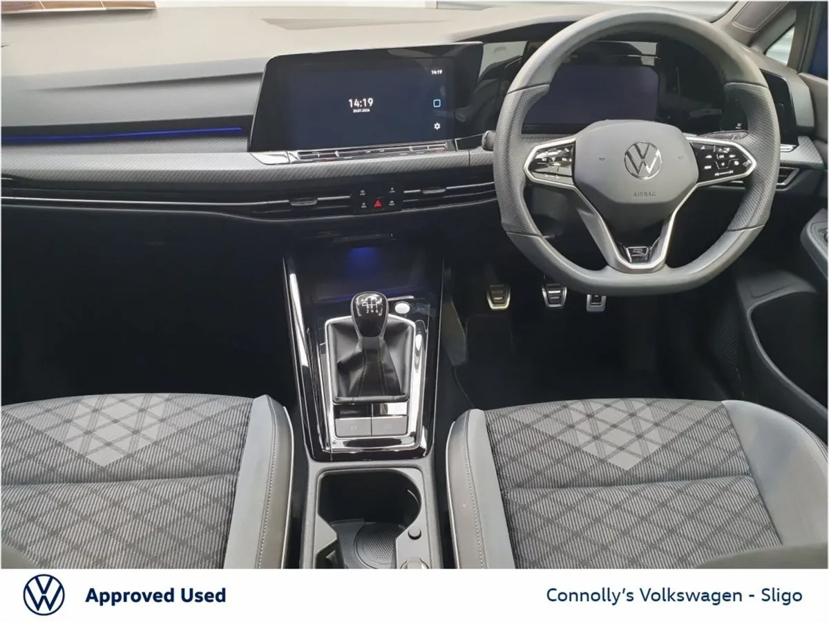 Volkswagen Golf RLINE 1.5 TSI 130HP - Image 4
