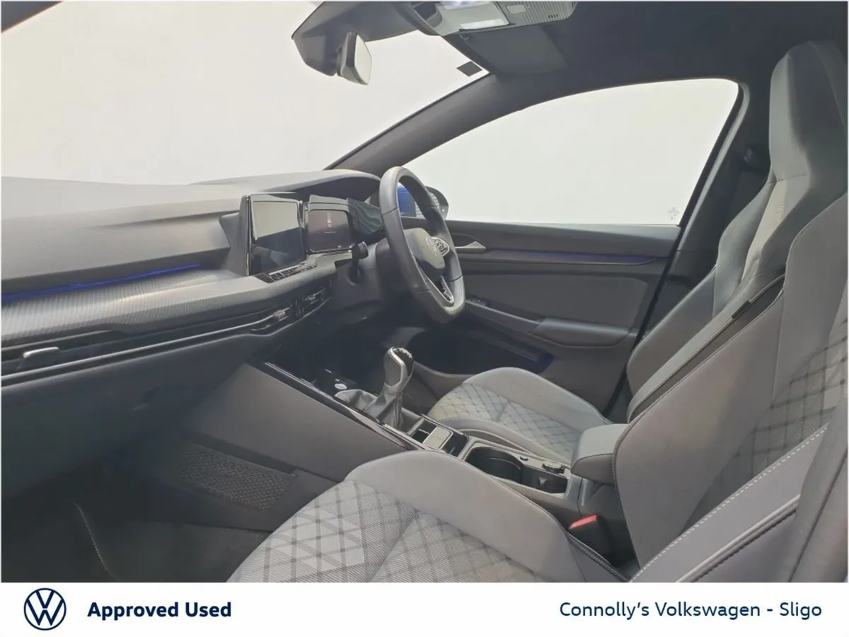 Volkswagen Golf RLINE 1.5 TSI 130HP - Image 4