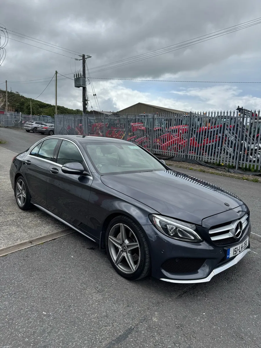MERCEDES BENZ C220 AMG Line 2015 - Image 2