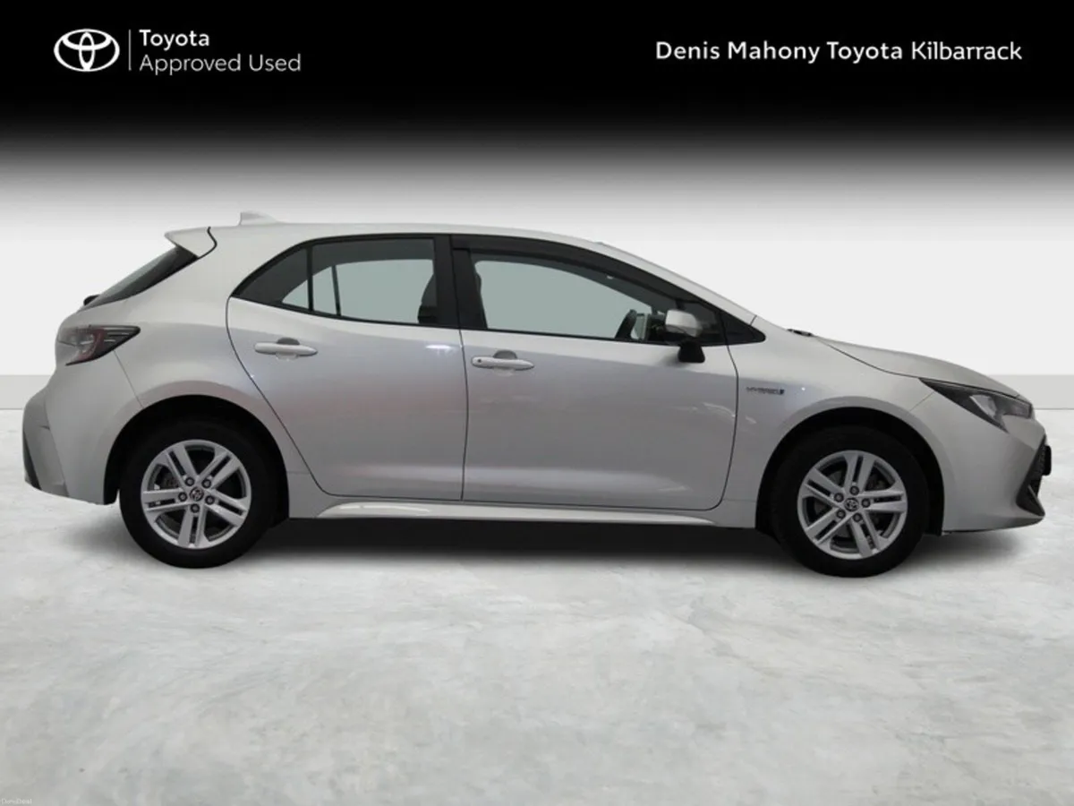 Toyota Corolla HYBRID LUNA H/B 4DR AUTO - Image 3