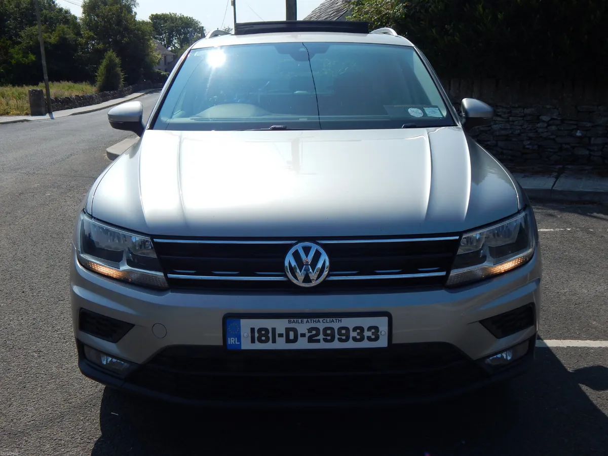 2018 Volkswagen Tiguan Comfortline Tax & Test 8/27 - Image 3