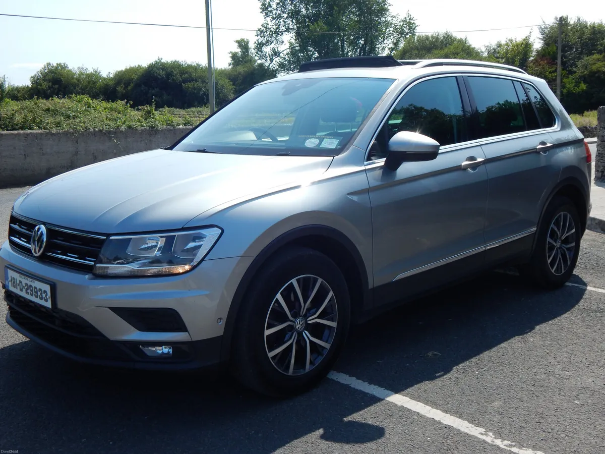 2018 Volkswagen Tiguan Comfortline Tax & Test 8/27 - Image 4