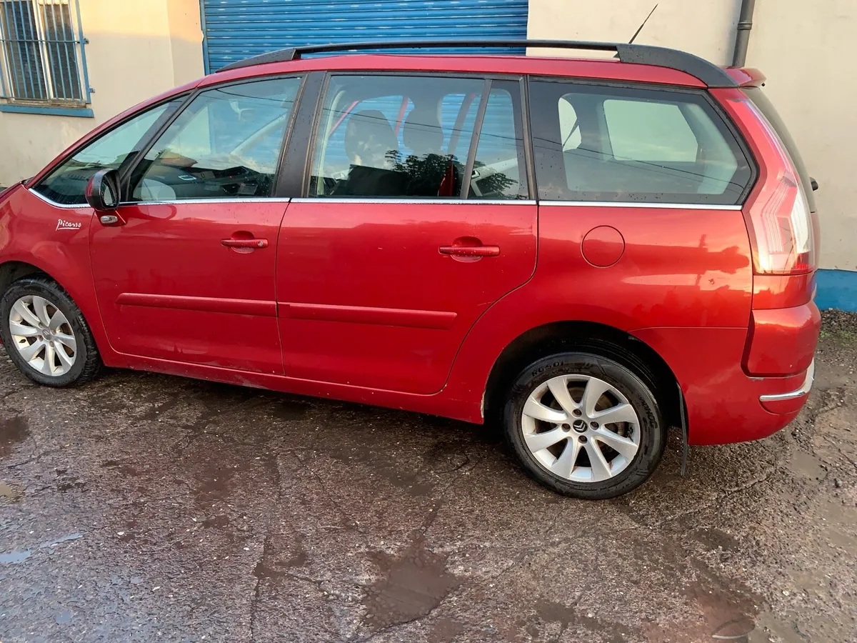 Car - Image 4