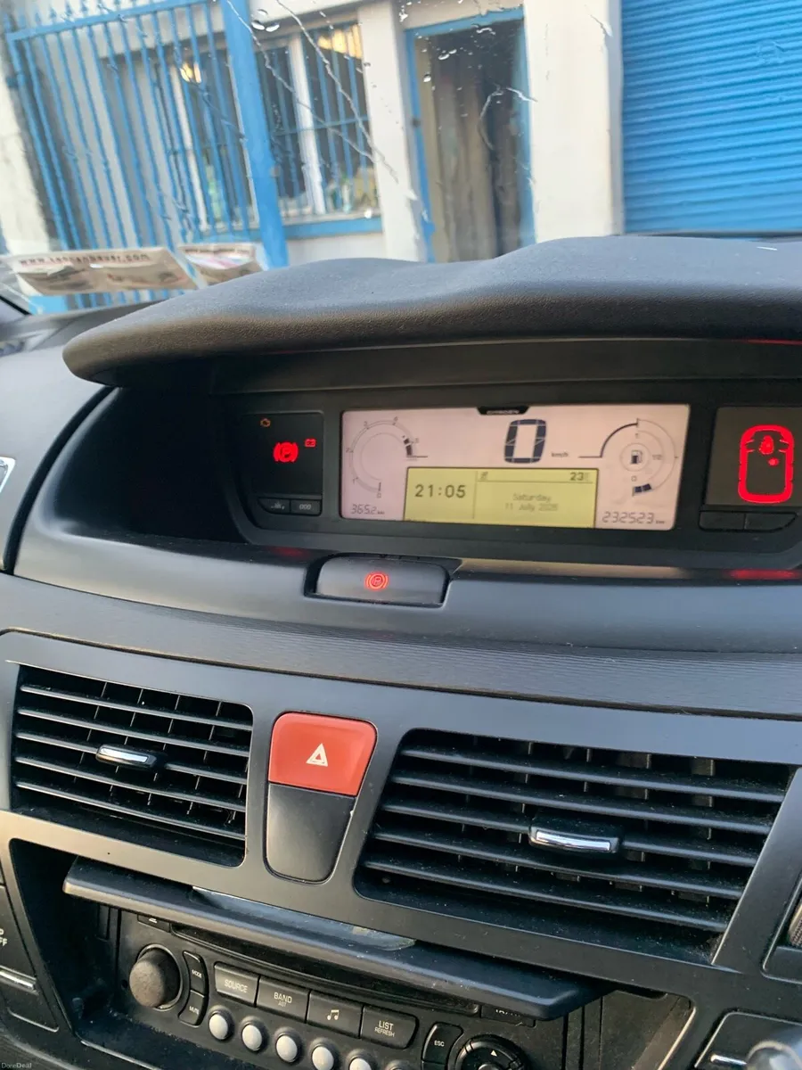 Car - Image 2