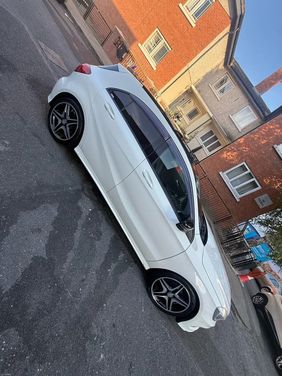 Mercedes A180 Amg Line - Image 5