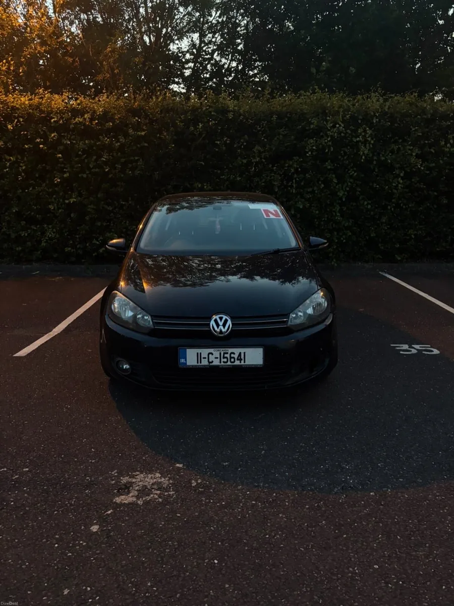 Volkswagen Golf 2011 - Image 1
