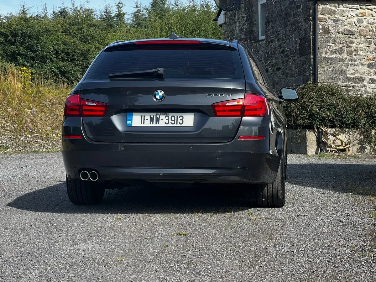 BMW 520D SE Manual Touring - Image 2