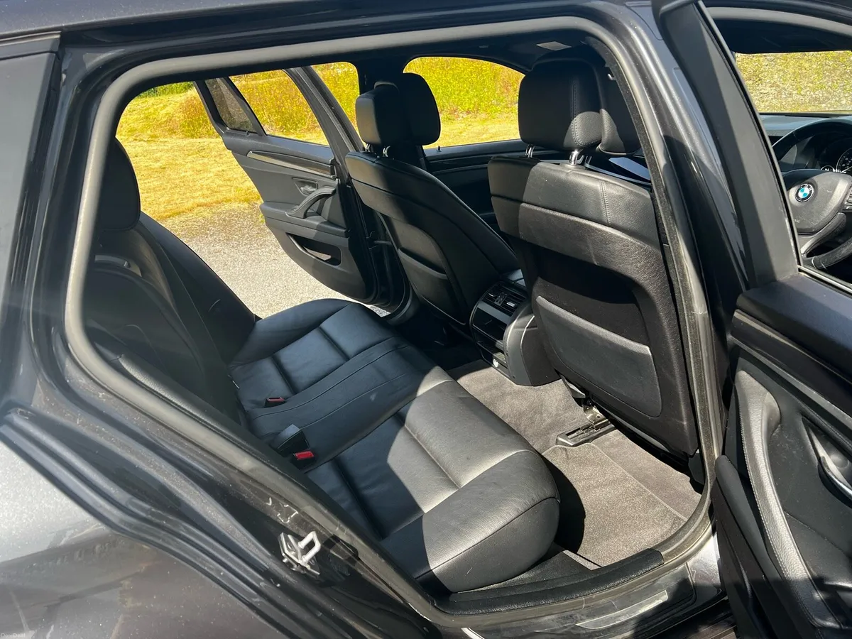 BMW 520D SE Manual Touring - Image 6