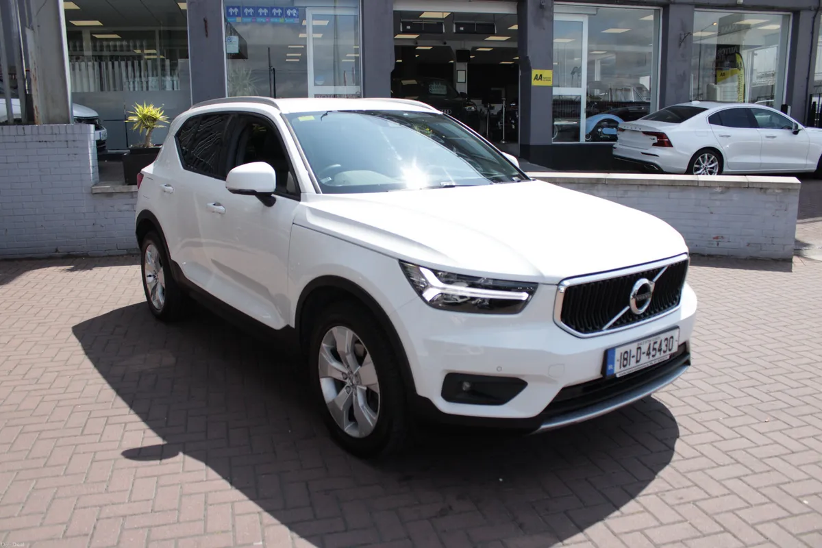 2018 VOLVO XC40 D4 AWD AUTO MOMENTUM - Image 1