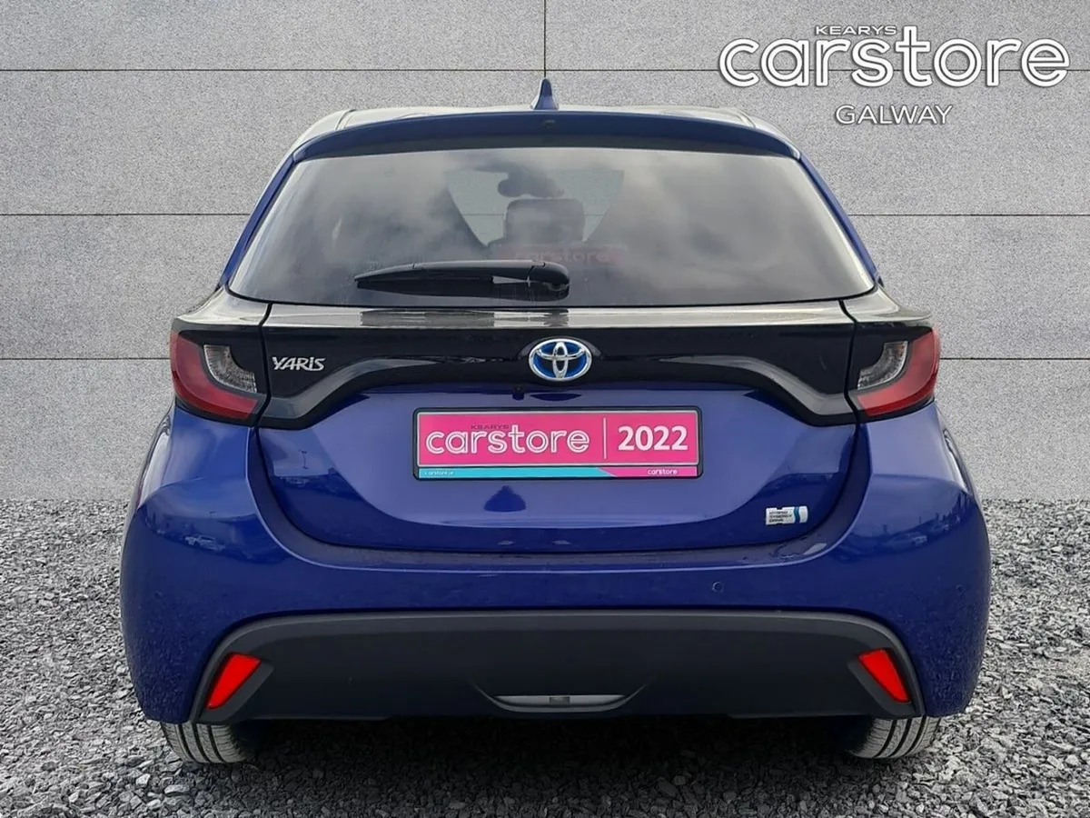 Toyota Yaris Hybrid X - Image 4