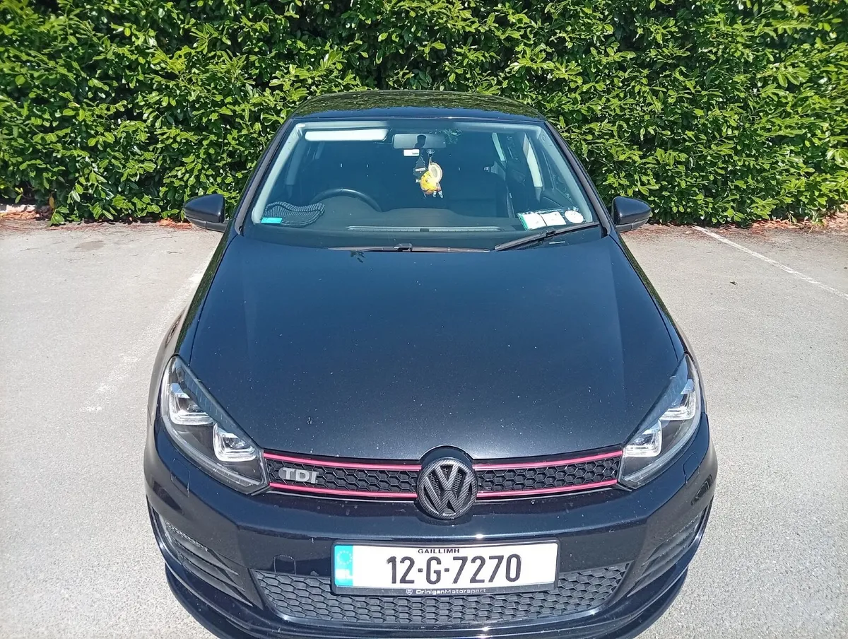 Volkswagen Golf 2012 - Image 1
