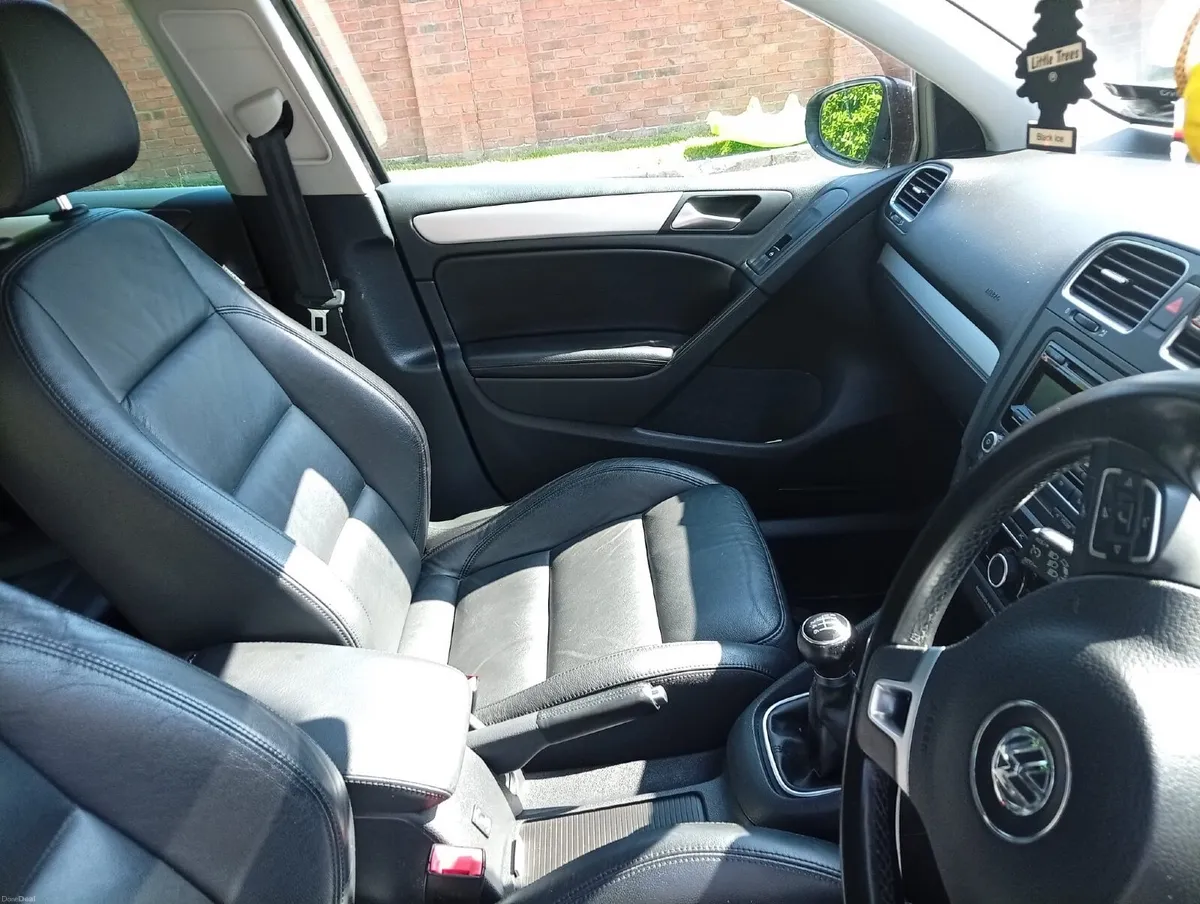 Volkswagen Golf 2012 - Image 3