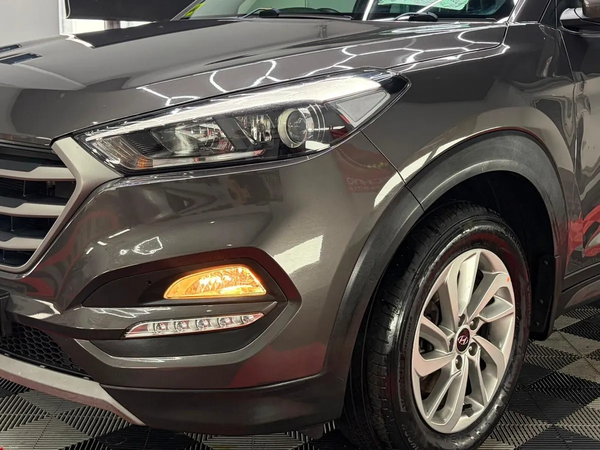 2018, 1.7L Executive Hyundai Tucson - Image 6