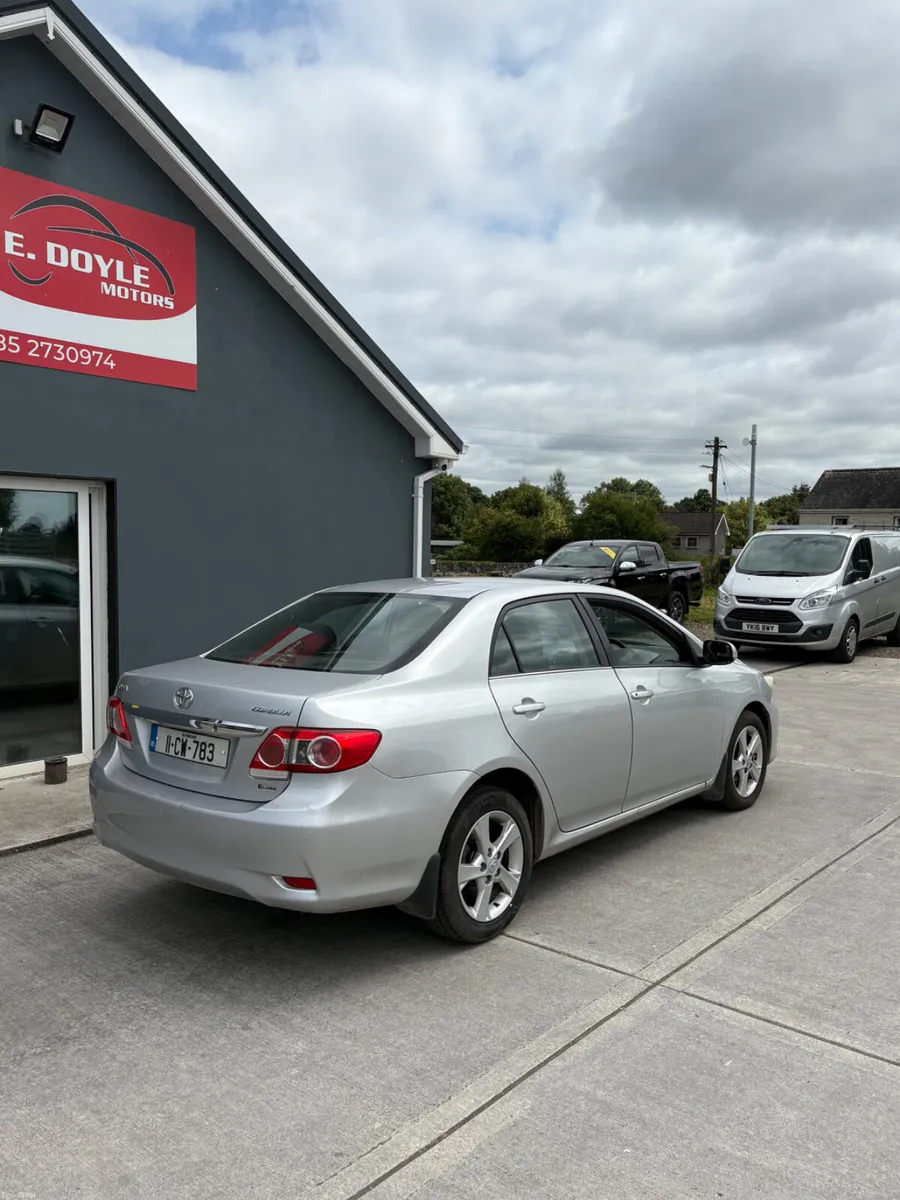 Toyota Corolla 2011 - Image 4