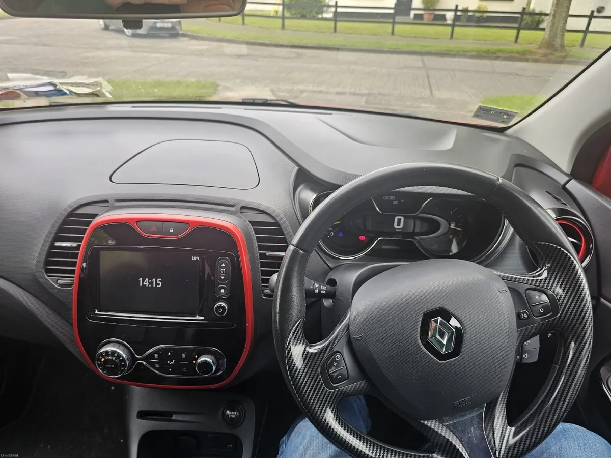 Renault Captur 2015 - Image 2