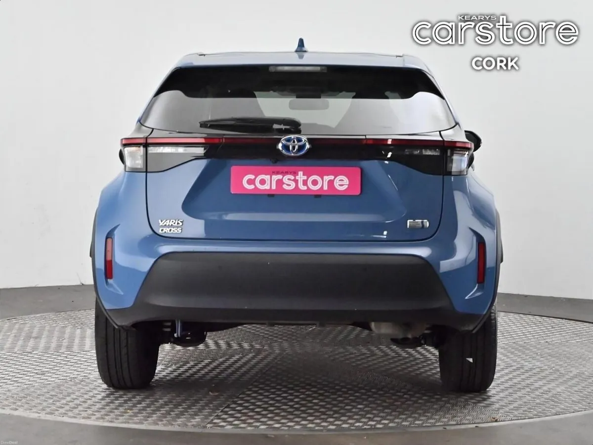 Toyota Yaris Cross 1.5 Hybrid CVT - Image 4