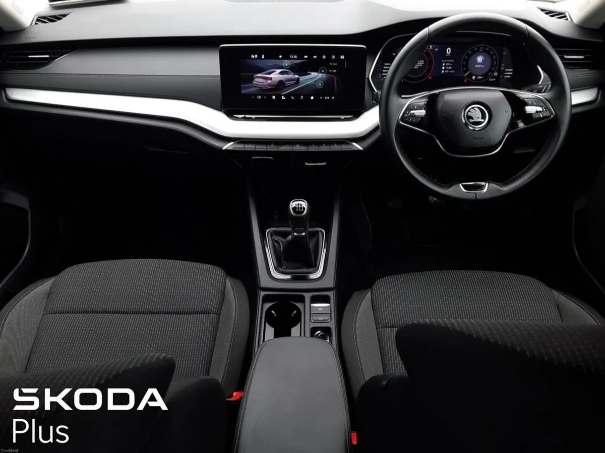 Skoda Octavia **TINY MILEAGE**SELECTION MODE 2.0 T - Image 2
