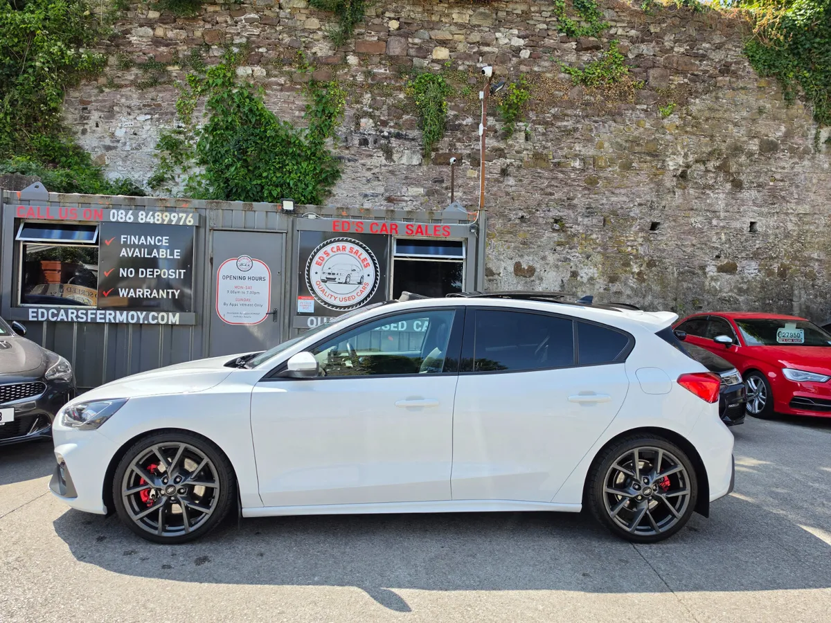 Ford Focus ST3 2.0 Diesel 190 Bhp Manual 2022 - Image 6