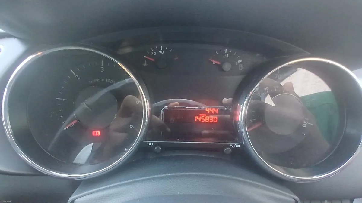 Peugeot 3008 2011 - Image 2