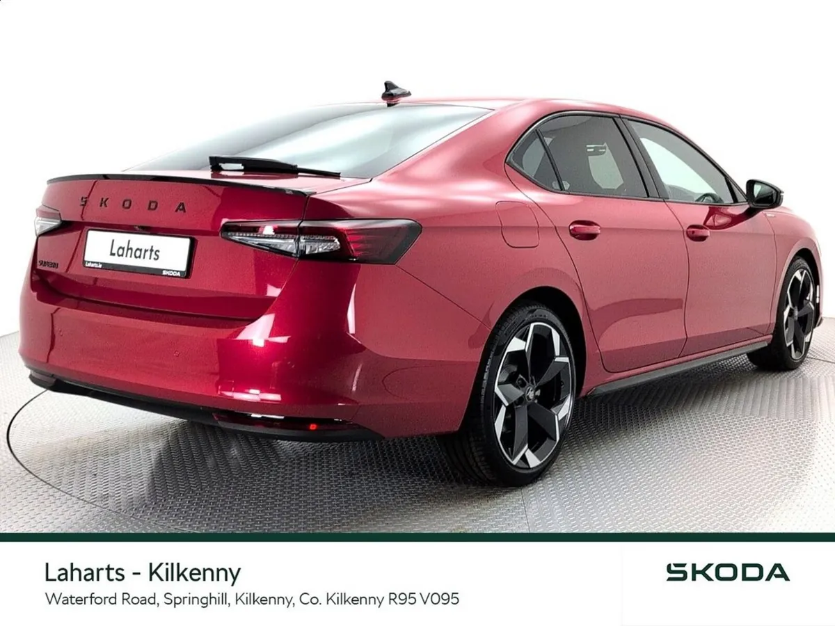 Skoda Superb HUGE SAVING FROM NEW - EX DEMO - SPOR - Image 4