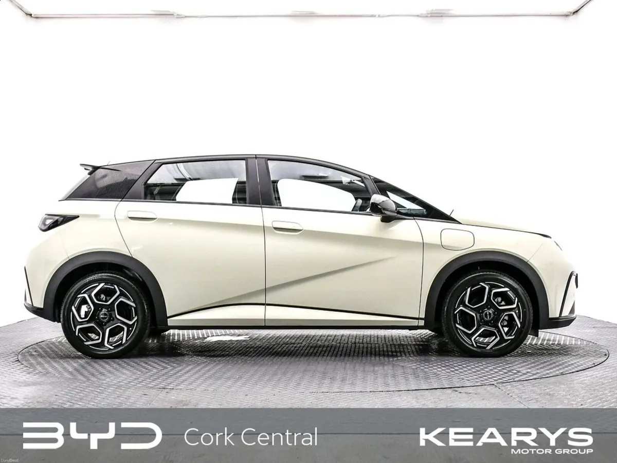 BYD DOLPHIN Design 204 Electric 60.48kWh Auto - Image 5