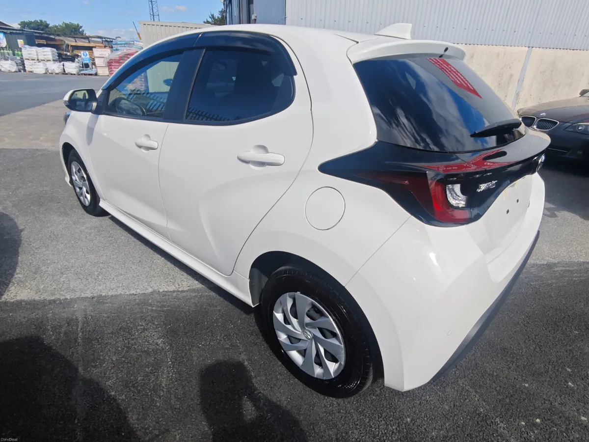 Toyota Yaris 1.5 Hybrid 2021 With Low Mileage - Image 3