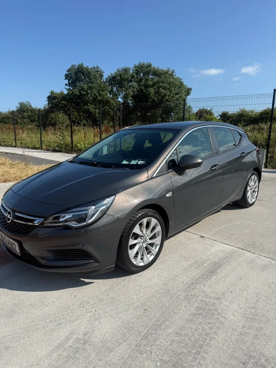 Opel Astra 1.0T Nct 1/27 Tax 8/26 - Image 1