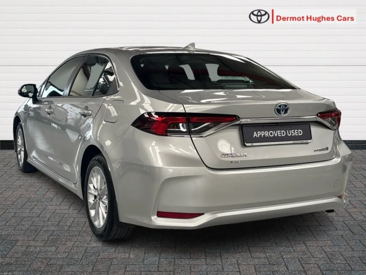 Toyota Corolla LUNA SAL 4DR AUTO - Image 2