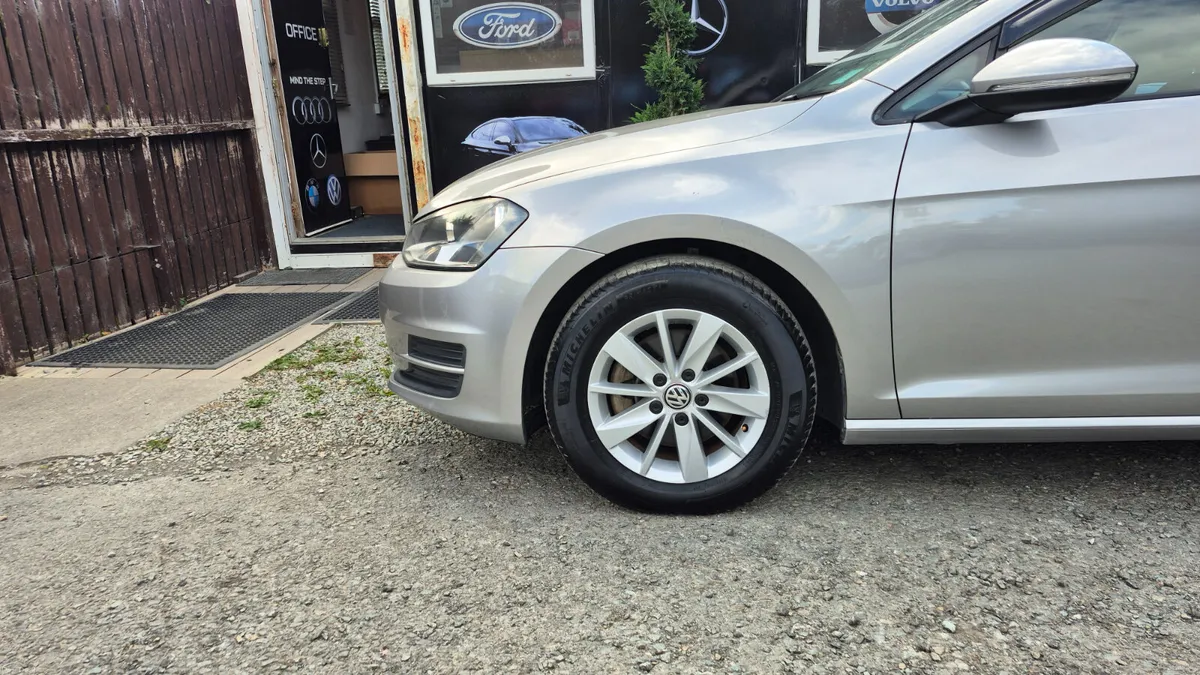 Volkswagen Golf Highline 1.2 TSI 5DR DSG - Image 4