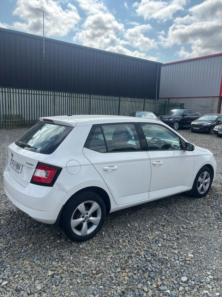 2015 Skoda Fabia - Image 4