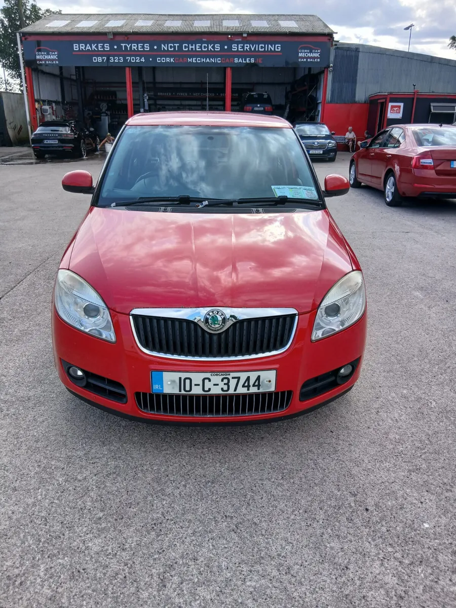 Skoda Fabia 2010 - Image 2