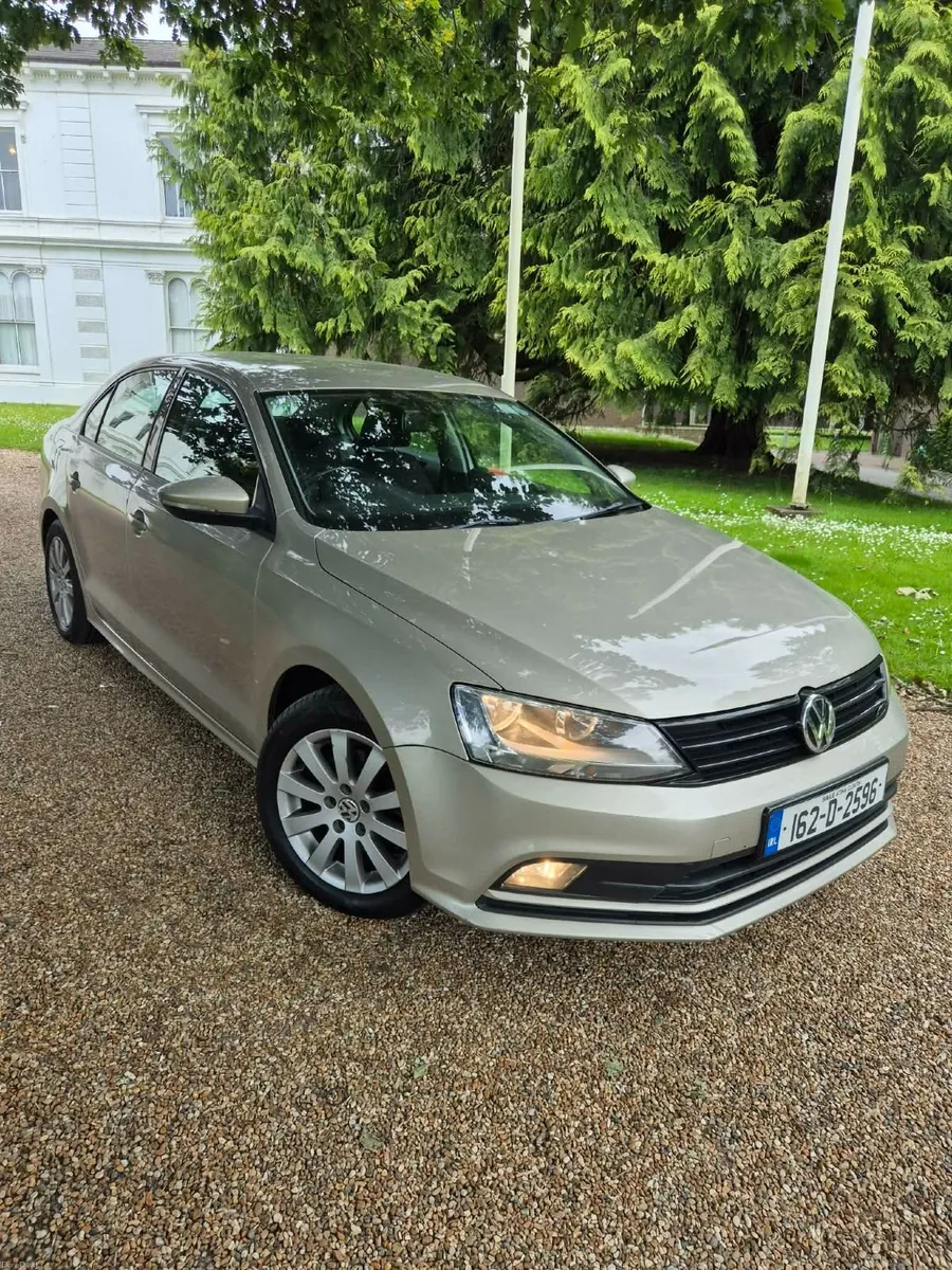 Volkswagen Jetta 2016 - Image 4