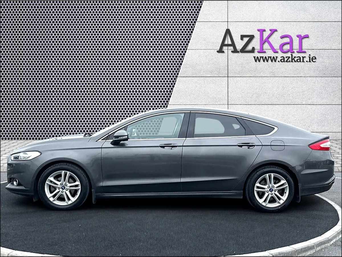 Ford Mondeo 2019 TITANIUM 2.0DIESEL 150BHP HATCHBA - Image 5
