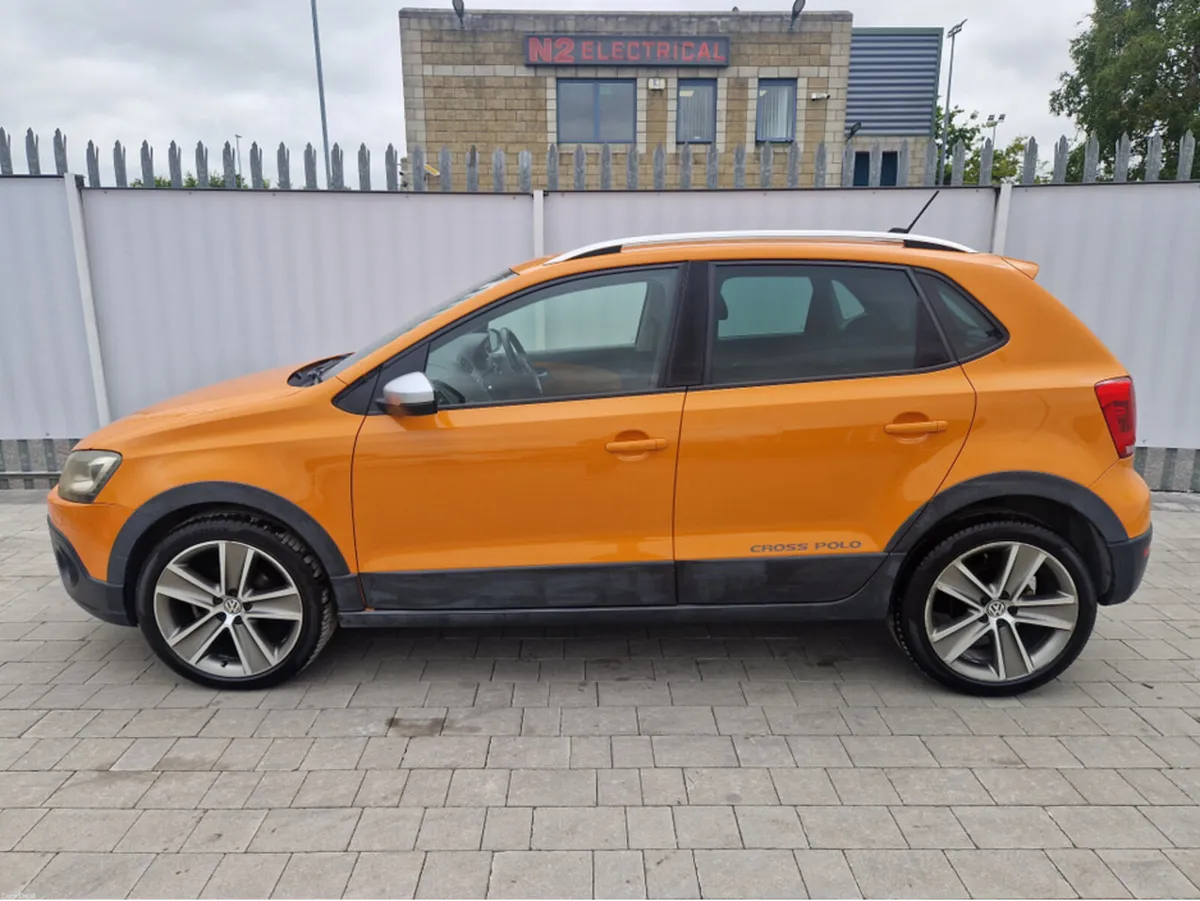 Volkswagen Polo 1.2 PETROL AUTO - Image 6