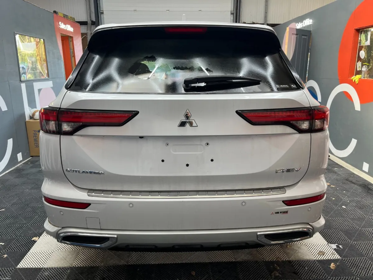 Mitsubishi Outlander 2022 MITSUBISHI OUTLANDER PHE - Image 3